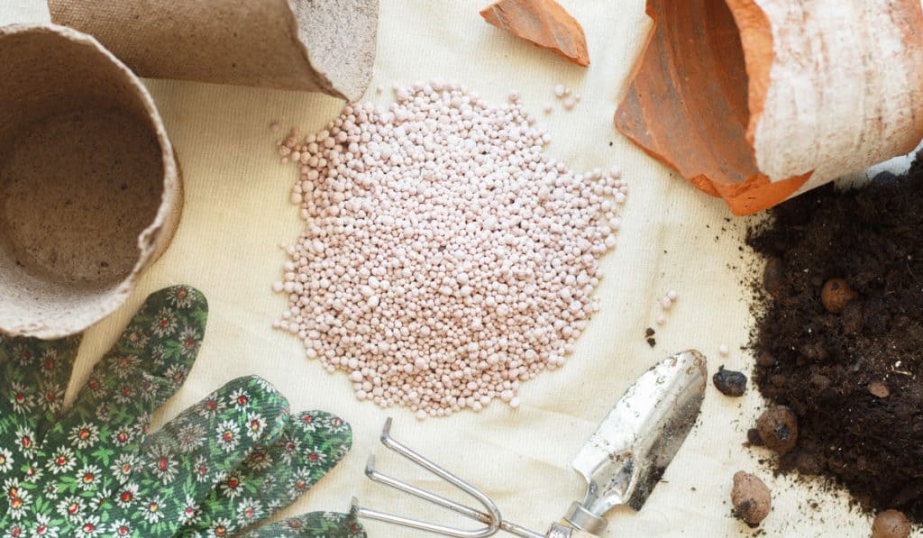 Garden supplies and Potassium fertilizer