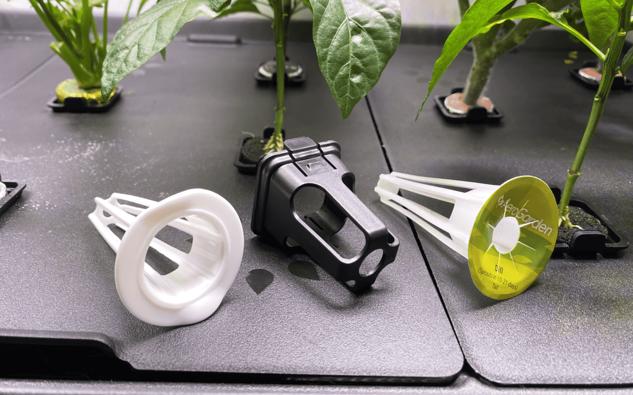 Assorted-hydroponic-nets