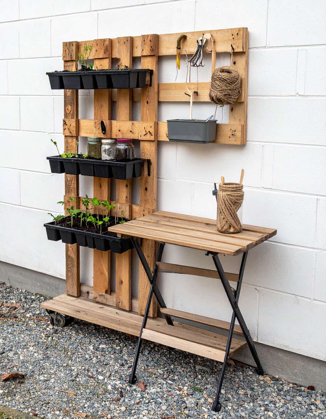 reclaimed pallet virticle seedling station