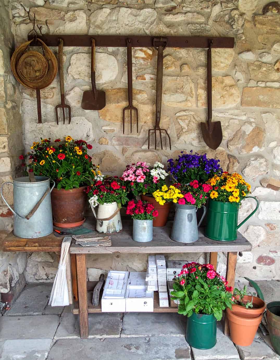 Stone wall potting stations