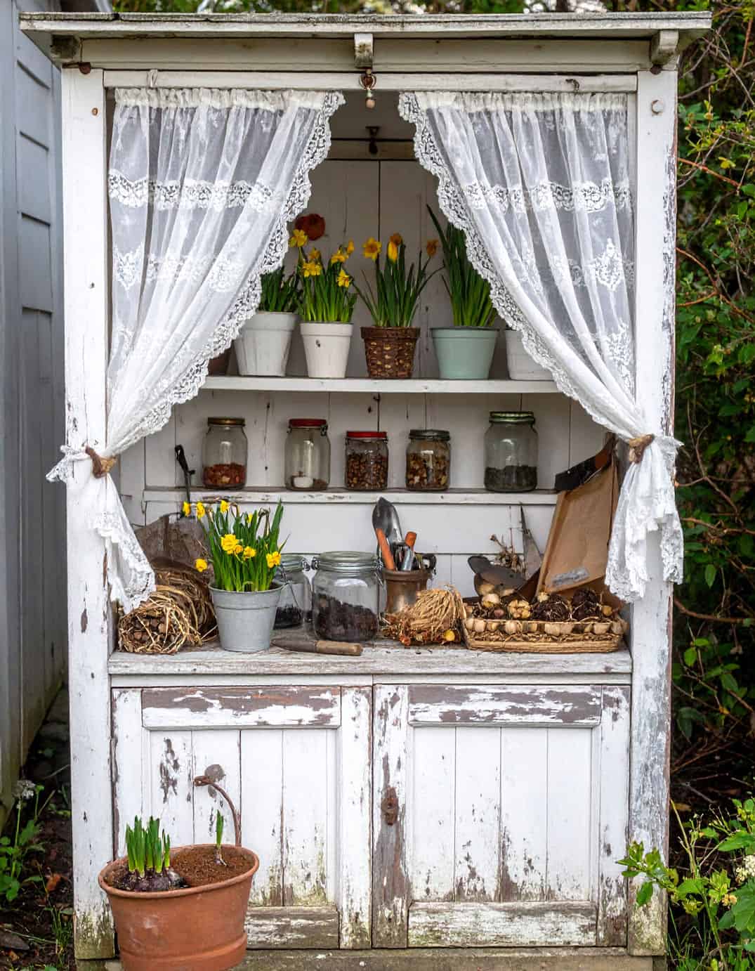 tiny shed potting station